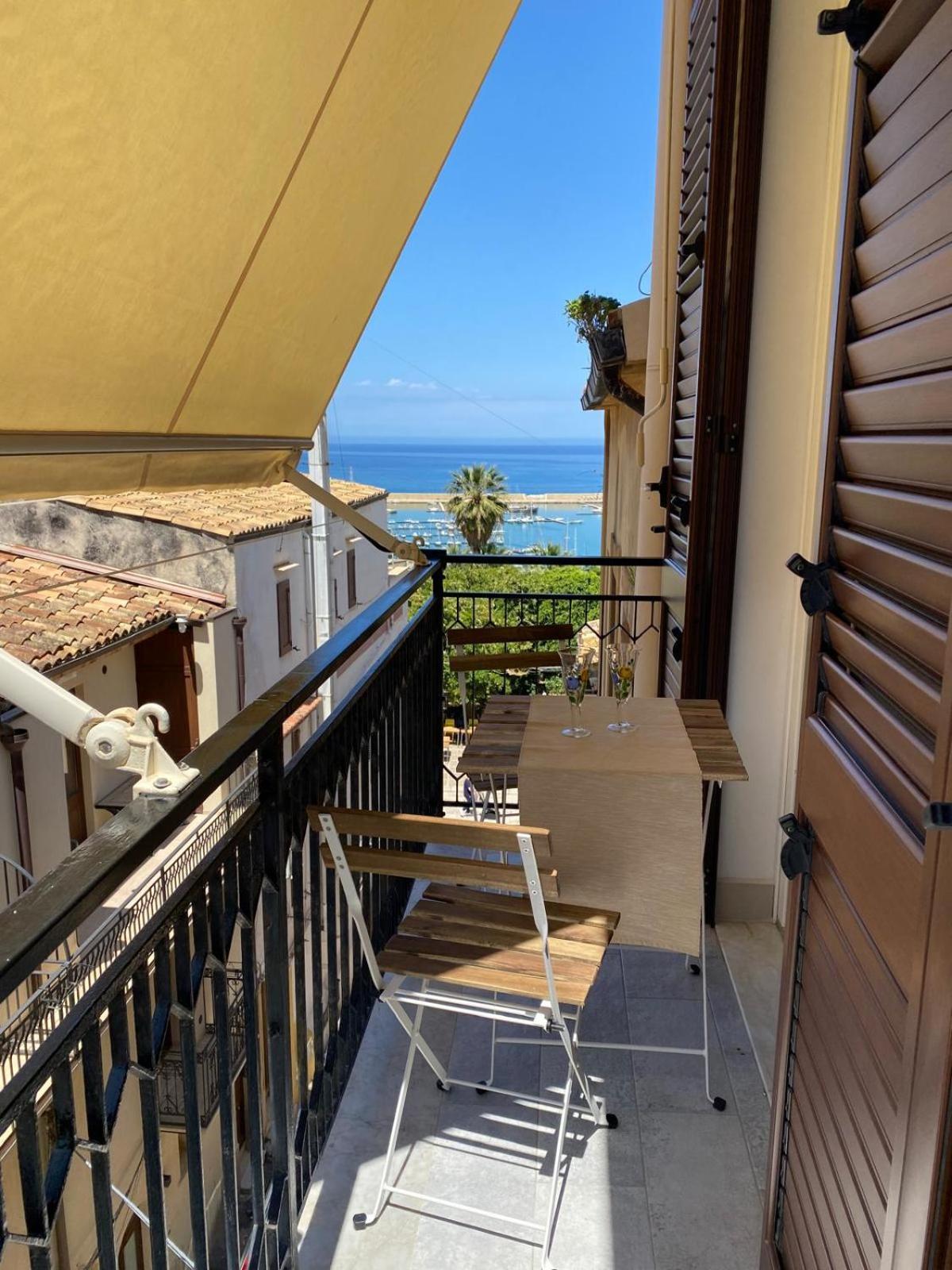 Residence Le Rose Castellammare del Golfo Exterior photo